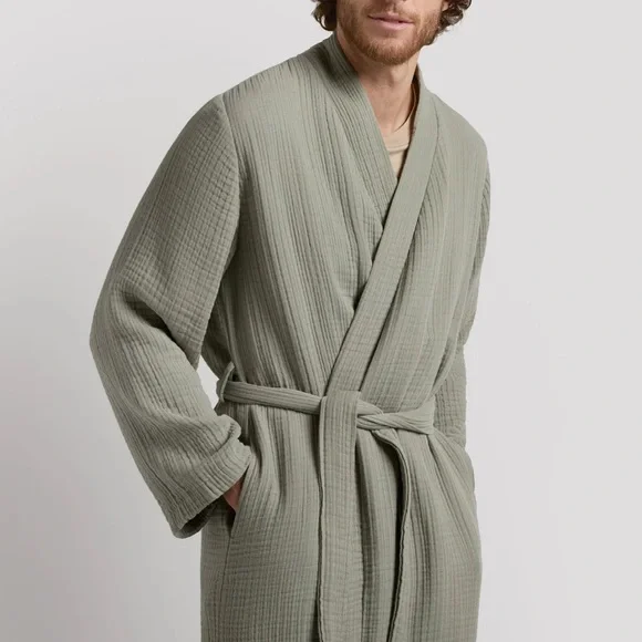 Parachute Cloud Cotton Robe in Moss - Picture 3 of 3